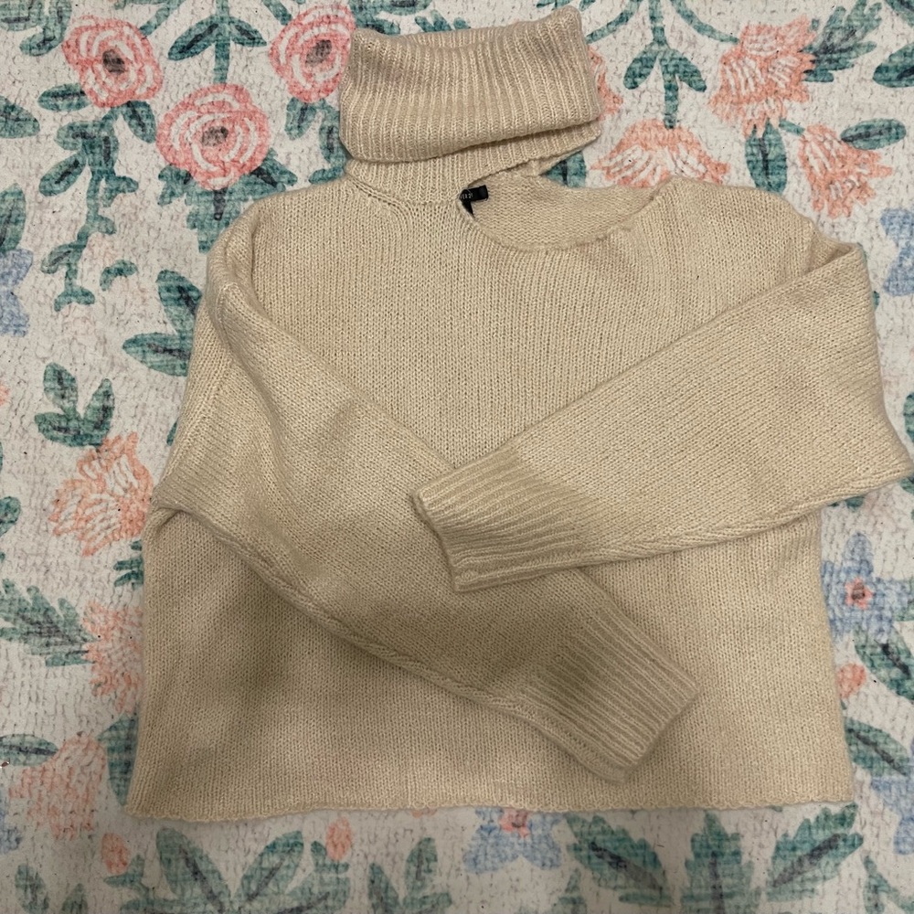 Elegant Cream Turtleneck Sweater